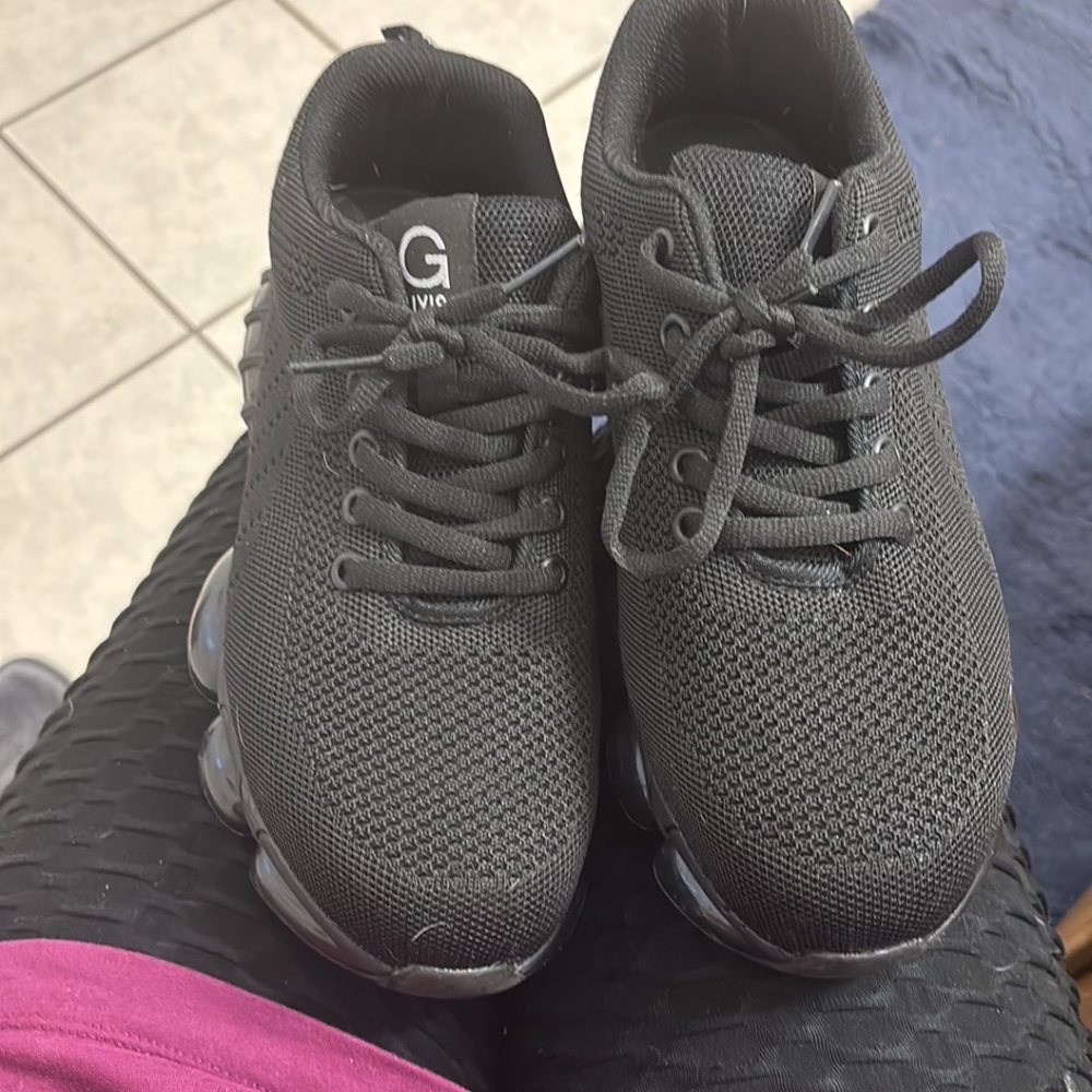 Mesh like Steel Toe Memory Foam Sneakers